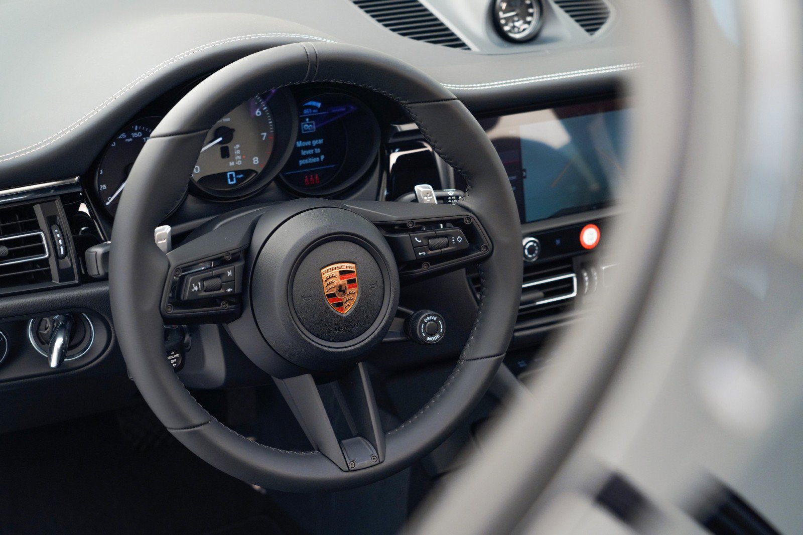 New 2026 Porsche Macan S image 23