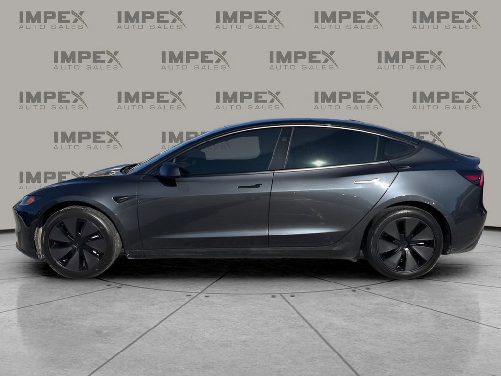 Used 2024 Tesla Model 3 Standard Range image 2