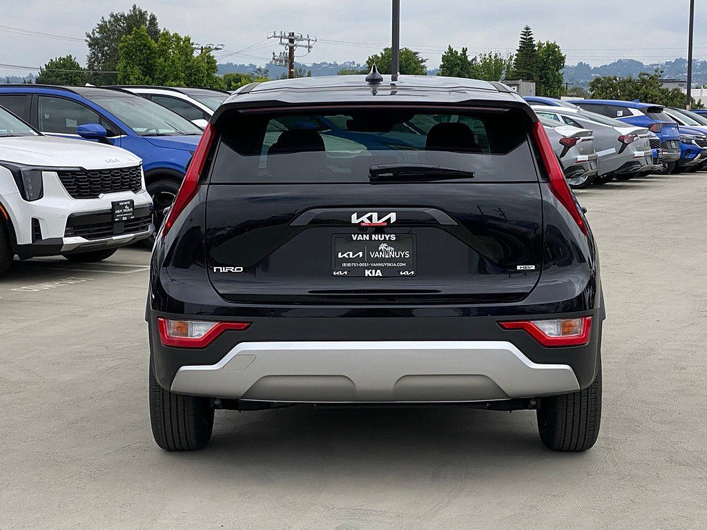 New 2026 Kia Niro LX FWD image 5