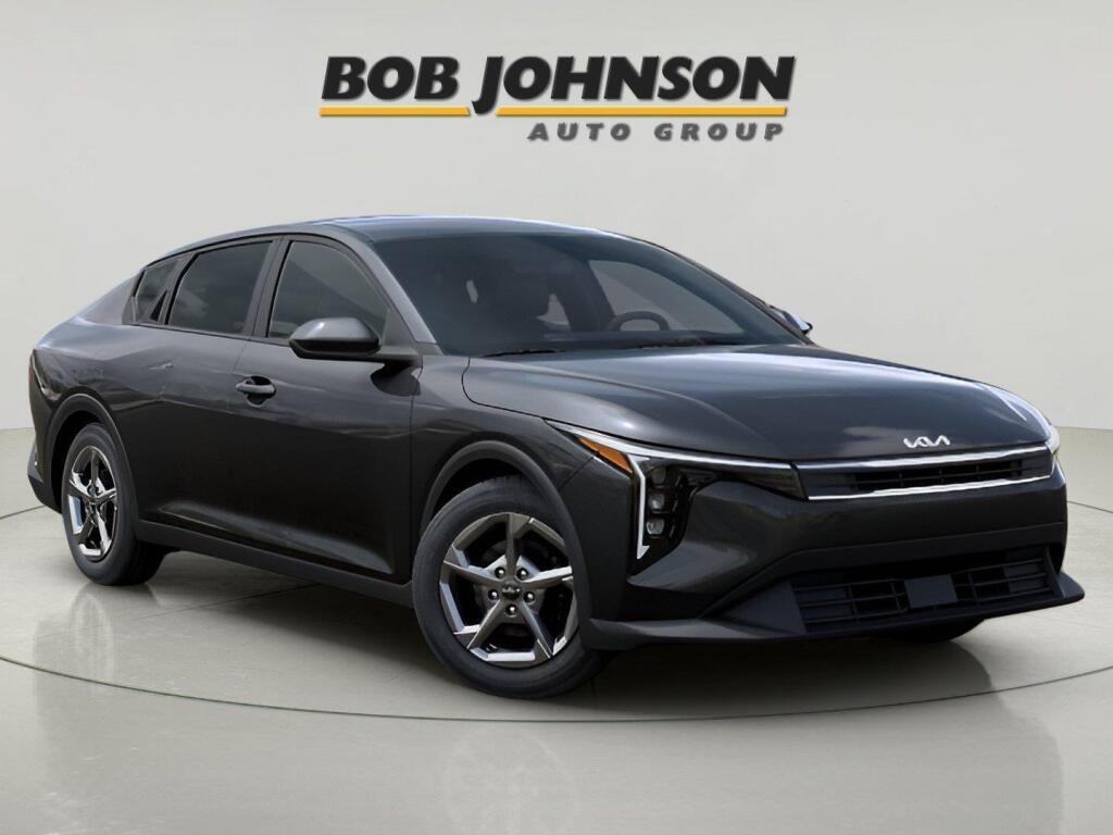 New 2026 Kia K4 FWD video 1