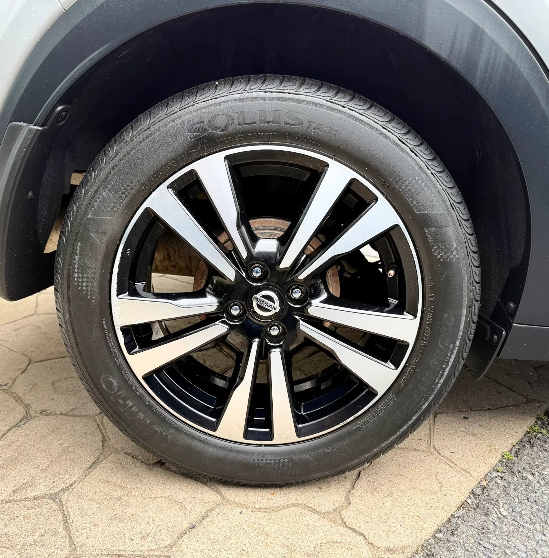 Used 2020 Nissan Kicks SV FWD image 35