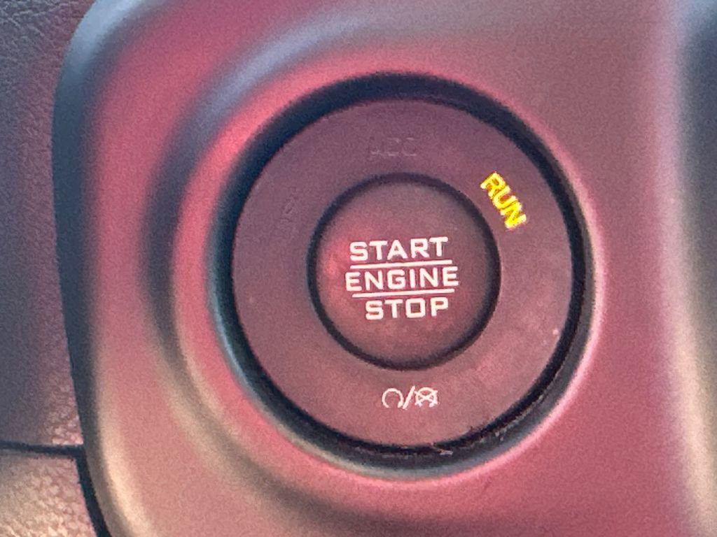 Used 2022 Jeep Wrangler Unlimited Sahara image 35