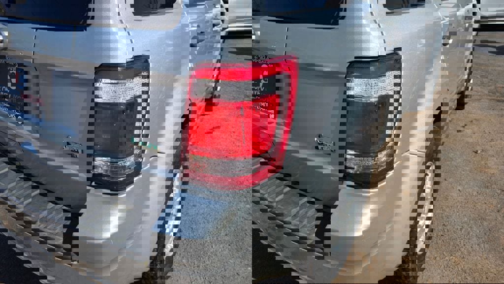 Used 2010 Ford Escape XLT image 43