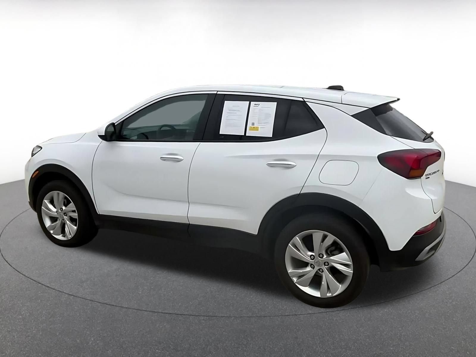 Used 2025 Buick Encore GX Preferred AWD/4WD image 9