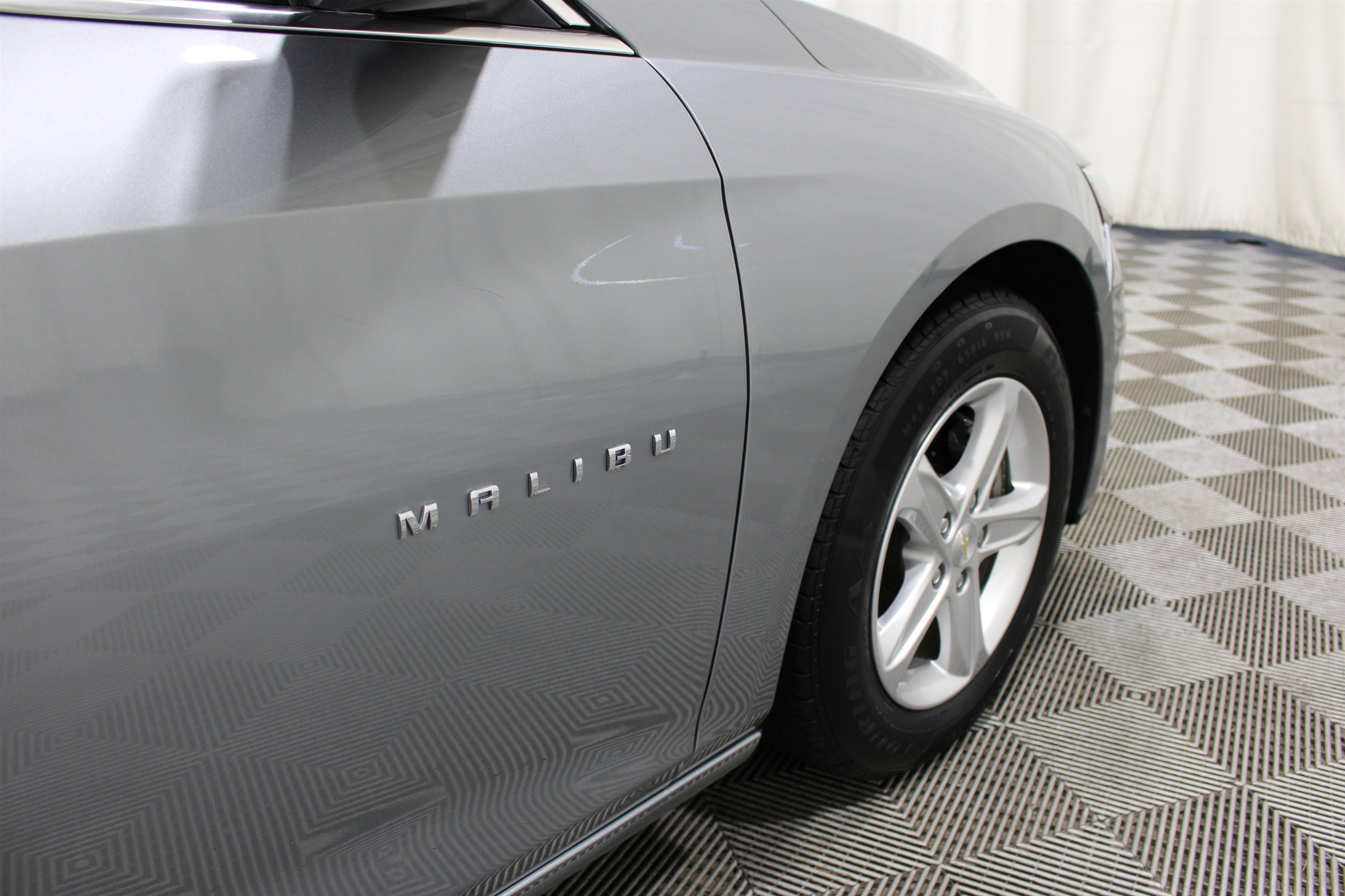 Used 2023 Chevrolet Malibu LS FWD image 27