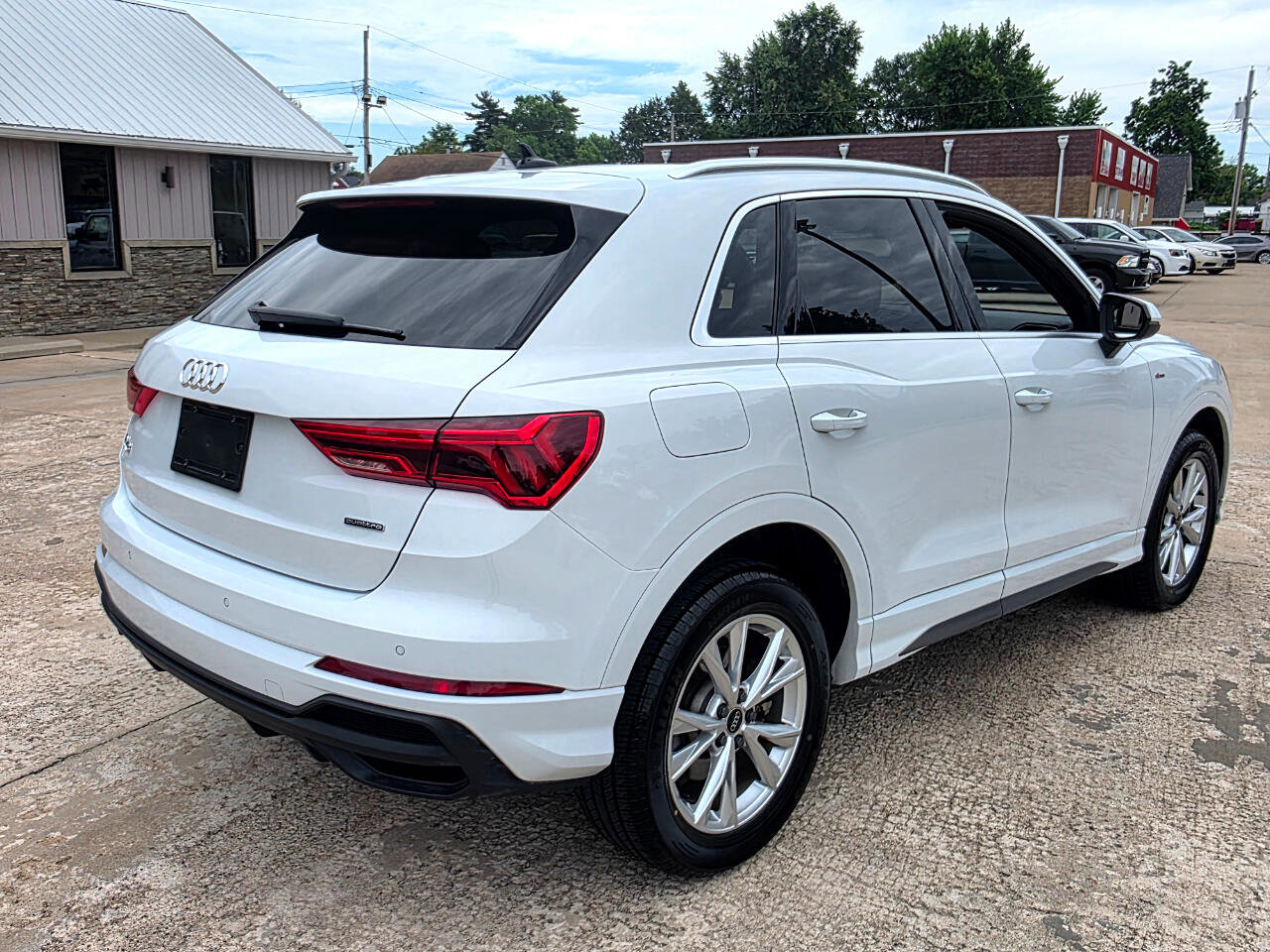 Used 2024 Audi Q3 2.0T Premium image 21