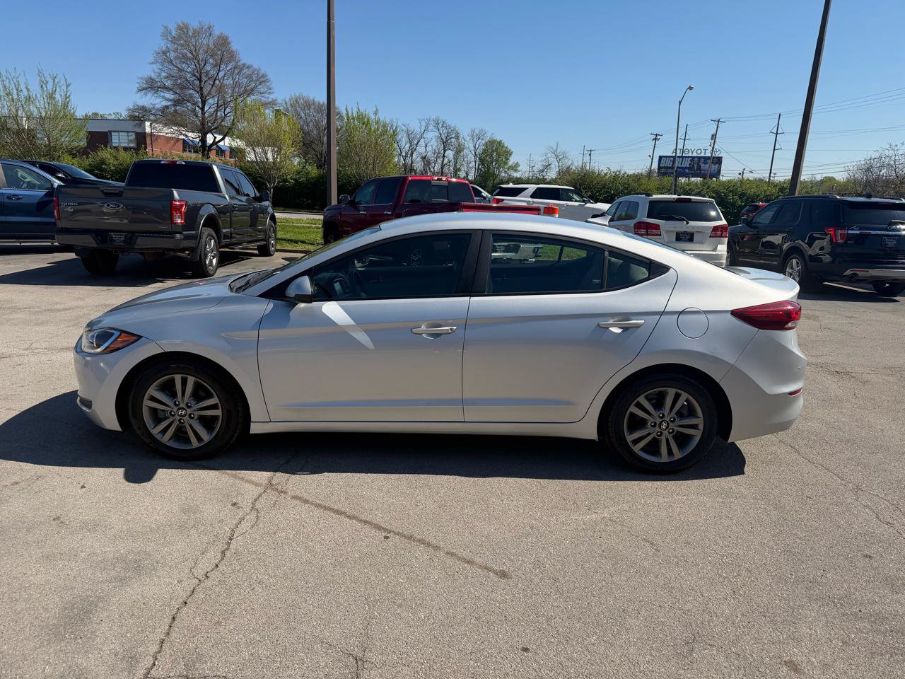 Used 2018 Hyundai Elantra SEL w/ Cargo Package FWD image 6
