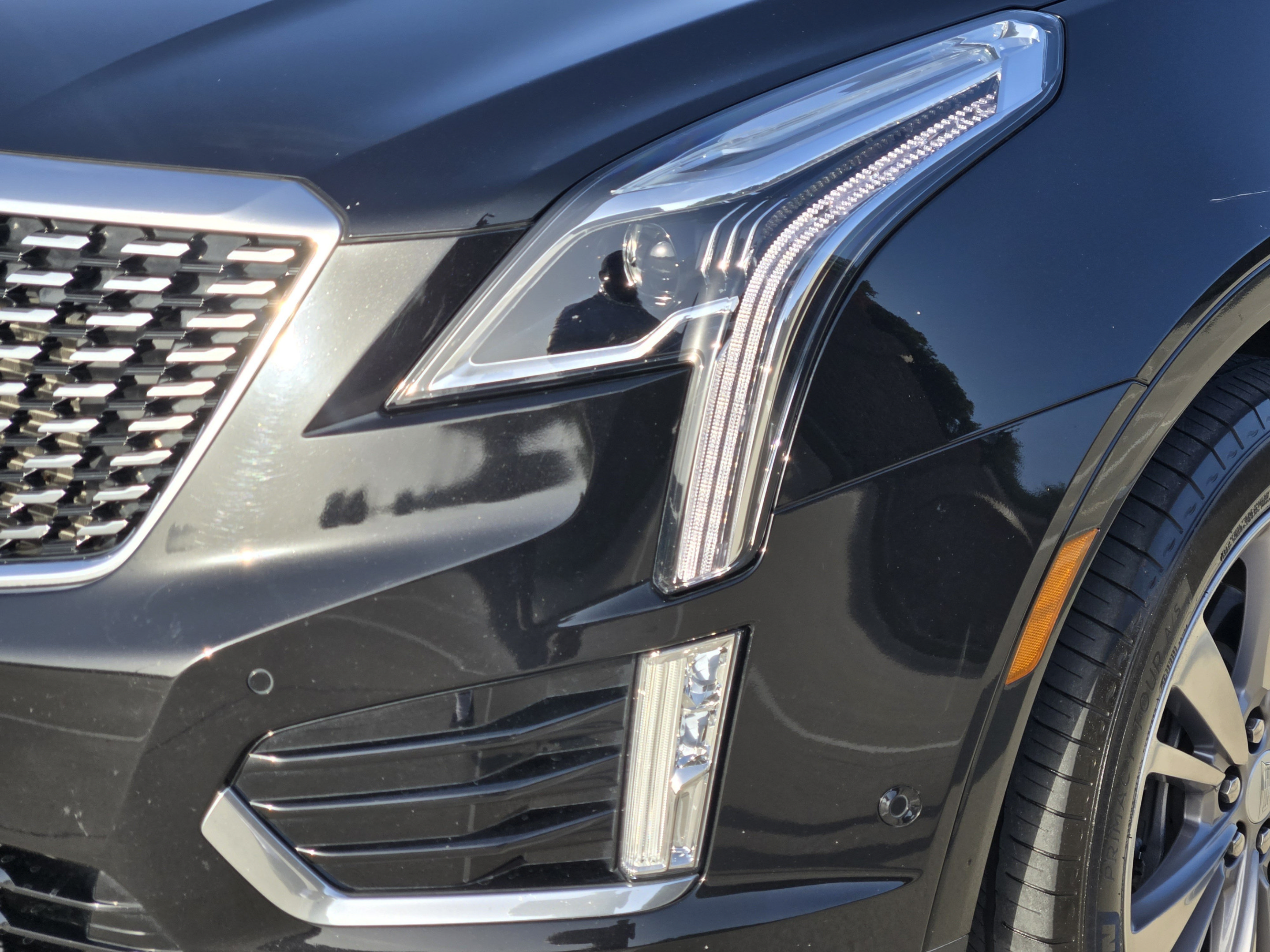 Used 2023 Cadillac XT5 Premium Luxury w/ Technology Package FWD image 28