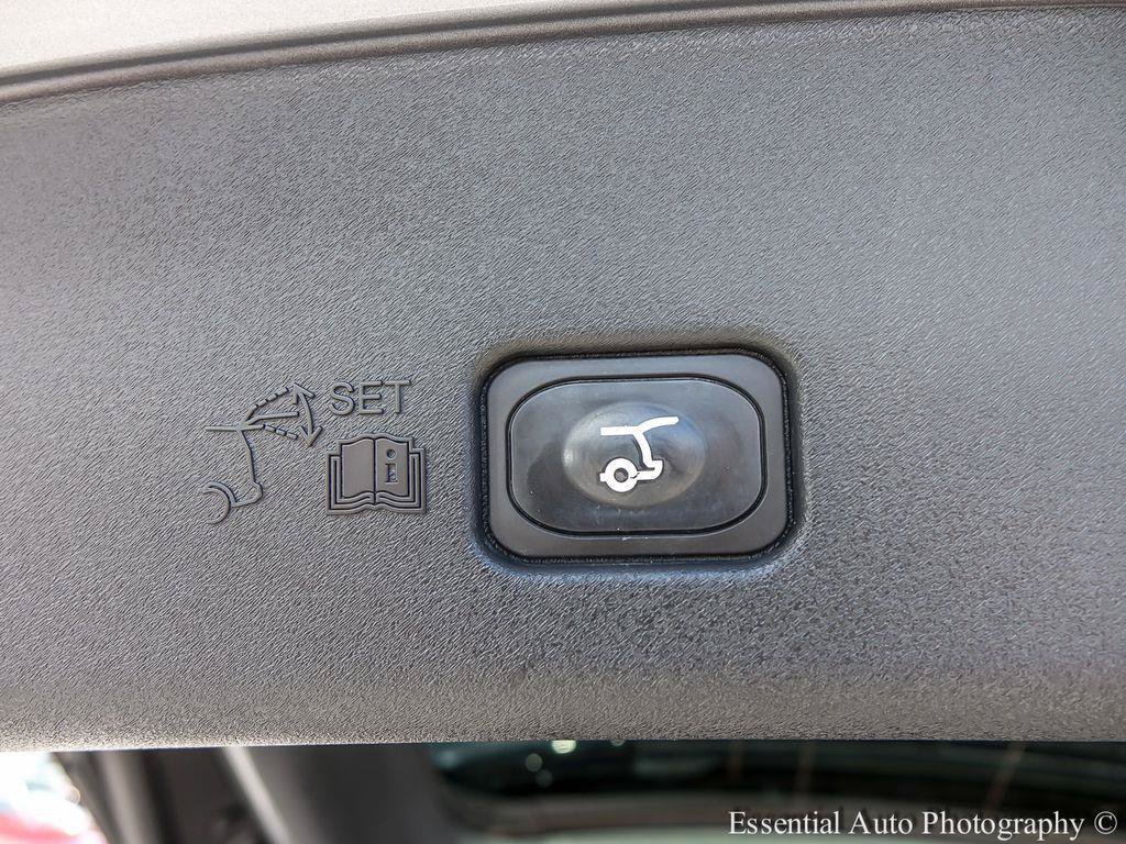 Used 2024 Lincoln Nautilus Reserve w/ Equipment Group 202A AWD/4WD image 30