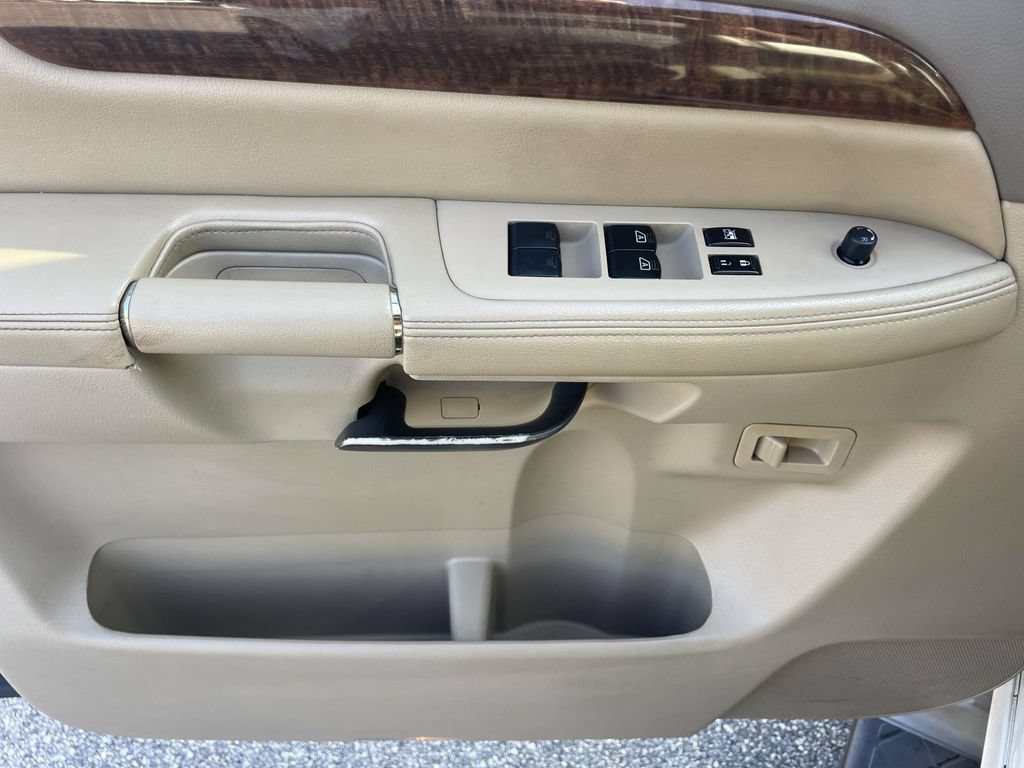 Used 2012 Nissan Armada SL w/ DVD FES Pkg RWD image 15