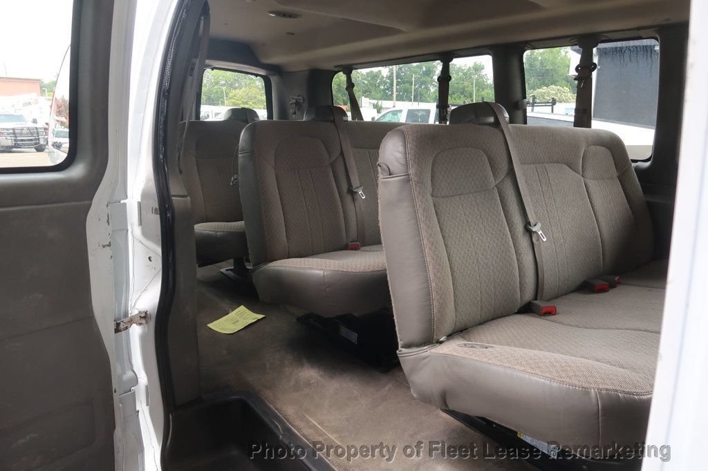 Used 2018 Chevrolet Express 3500 LT w/ LT Preferred Equipment Group RWD image 16
