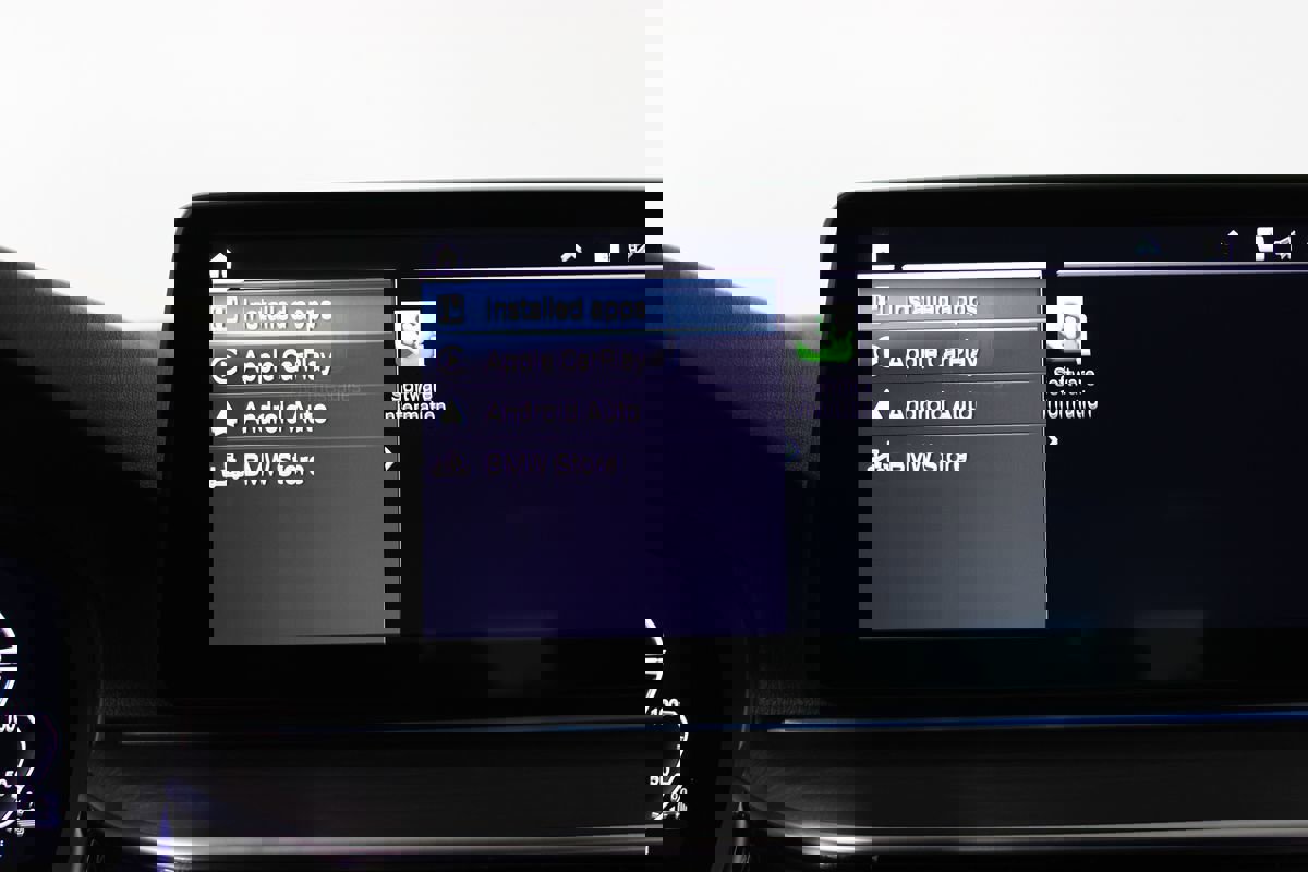 Used 2023 BMW 530e 530e w/ M Sport Package image 17