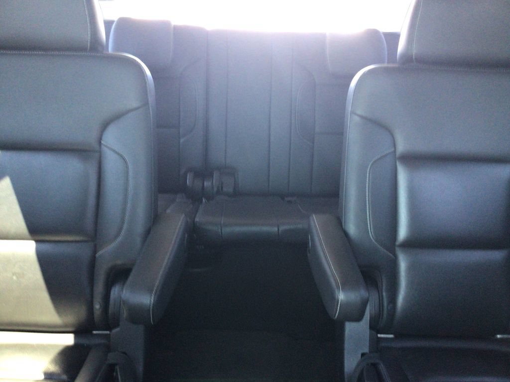 Used 2017 Chevrolet Suburban Premier AWD/4WD image 12