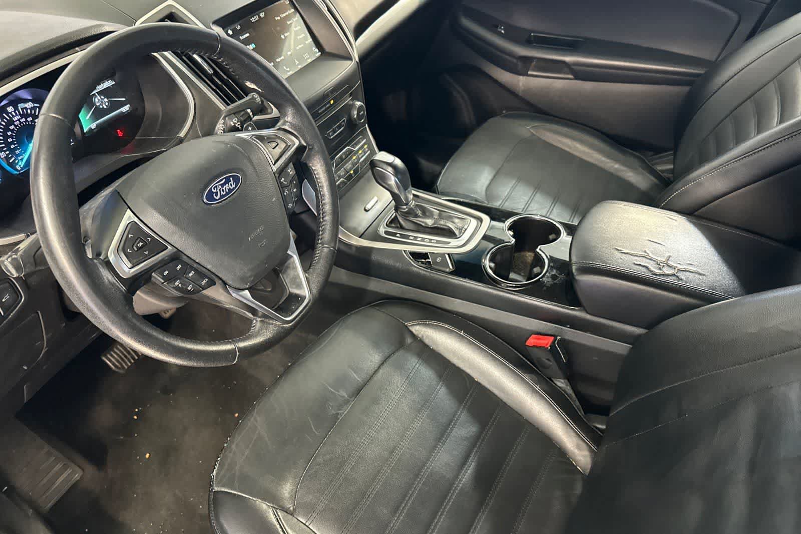 Used 2018 Ford Edge SEL w/ Equipment Group 201A FWD image 14