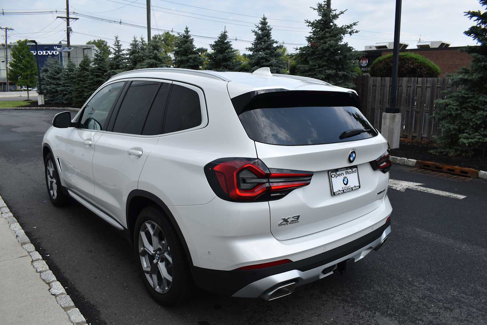 Used 2023 BMW X3 xDrive30i w/ Premium Package AWD/4WD image 7