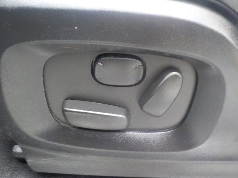 Used 2012 Land Rover Range Rover Evoque Dynamic w/ Dynamic Premium Pkg image 28