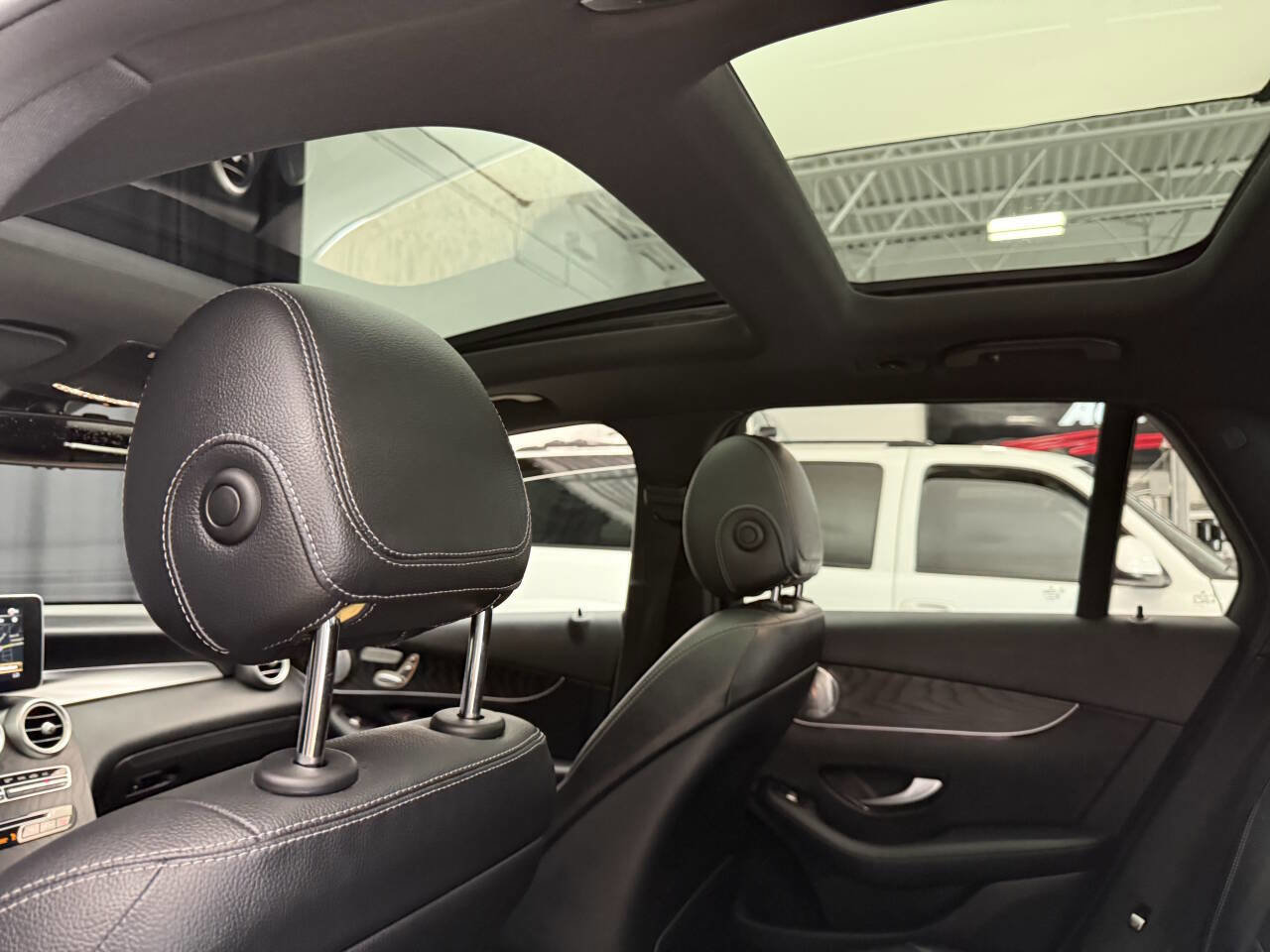 Used 2017 Mercedes-Benz GLC 300 4MATIC image 27