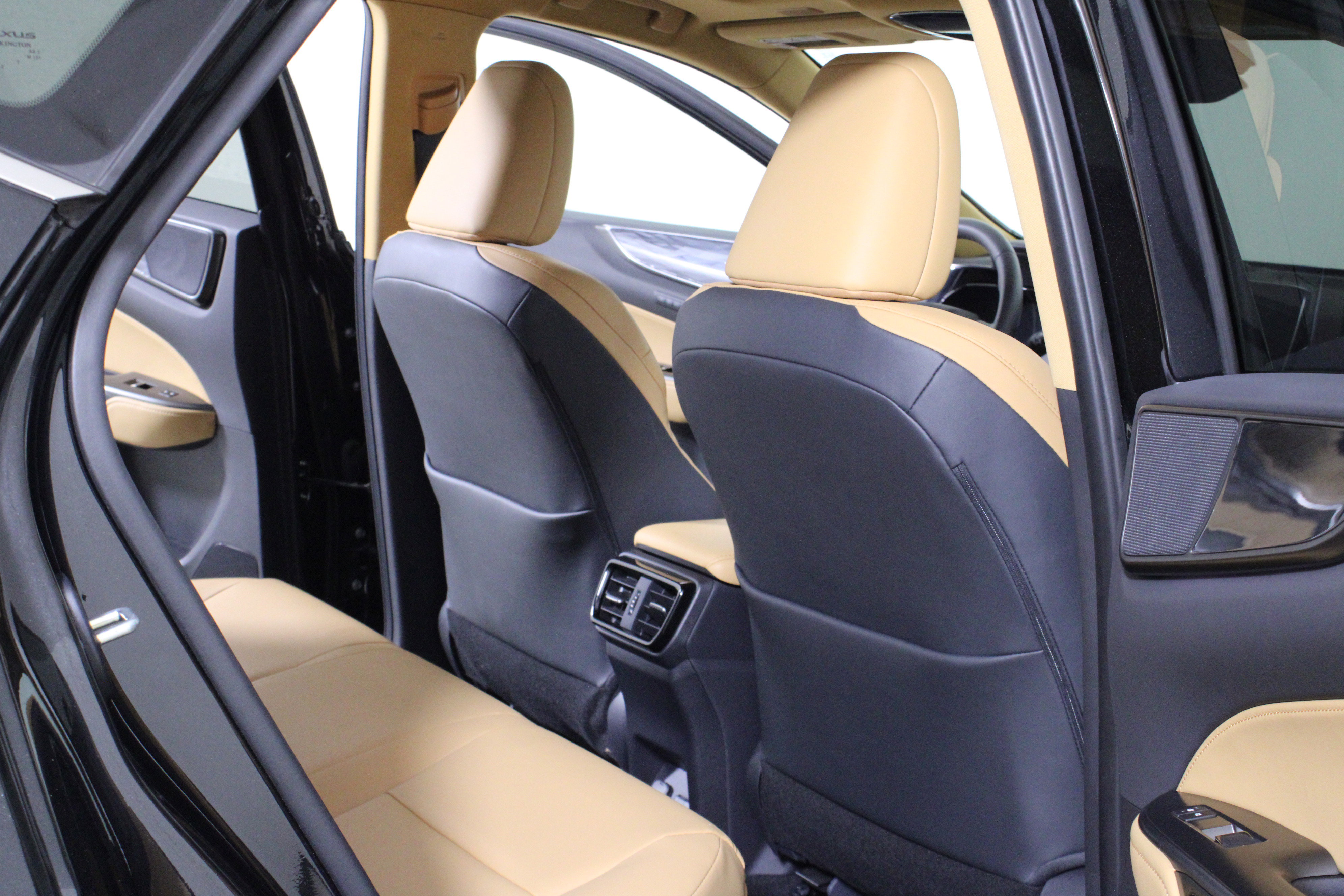 Used 2024 Lexus NX 350 AWD image 13