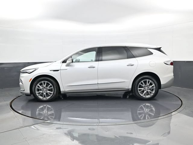 Used 2023 Buick Enclave Essence w/ Experience Buick Package AWD/4WD image 8