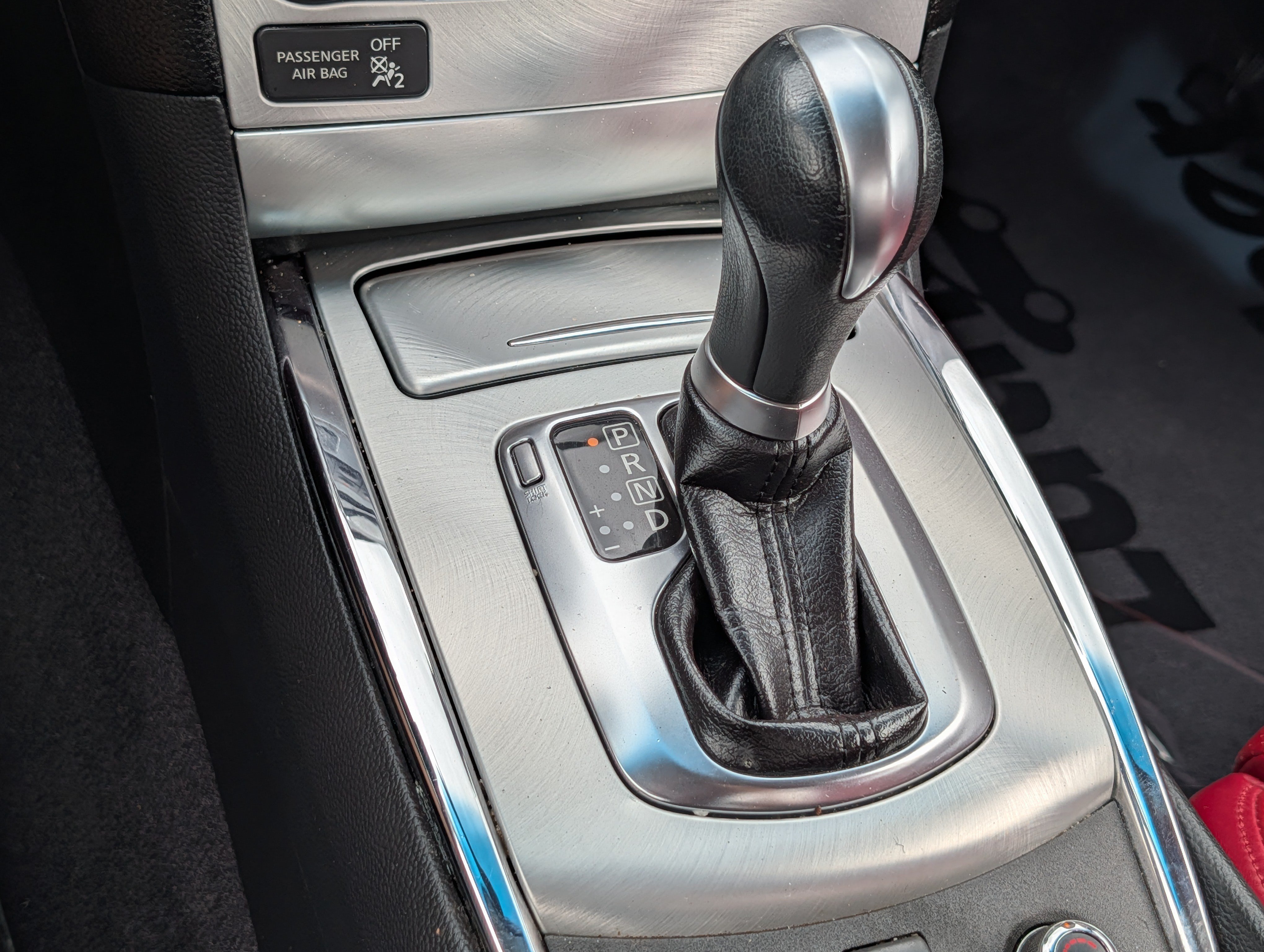 Used 2011 INFINITI G37 IPL RWD image 24