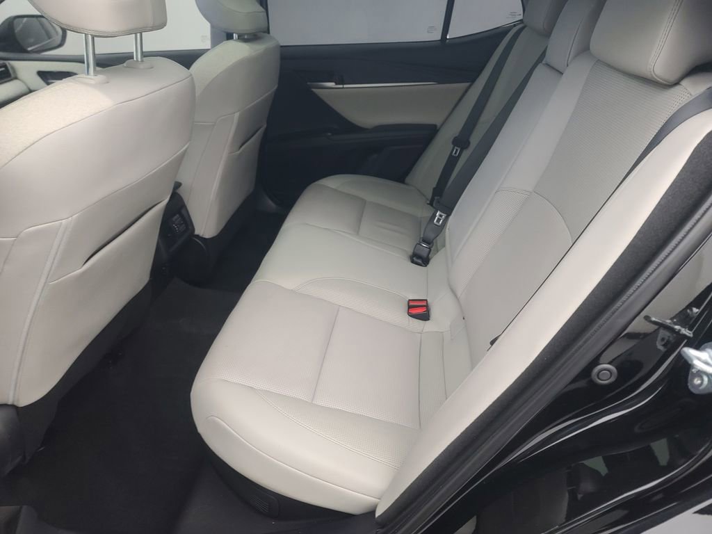 Used 2025 Toyota Camry XSE image 21