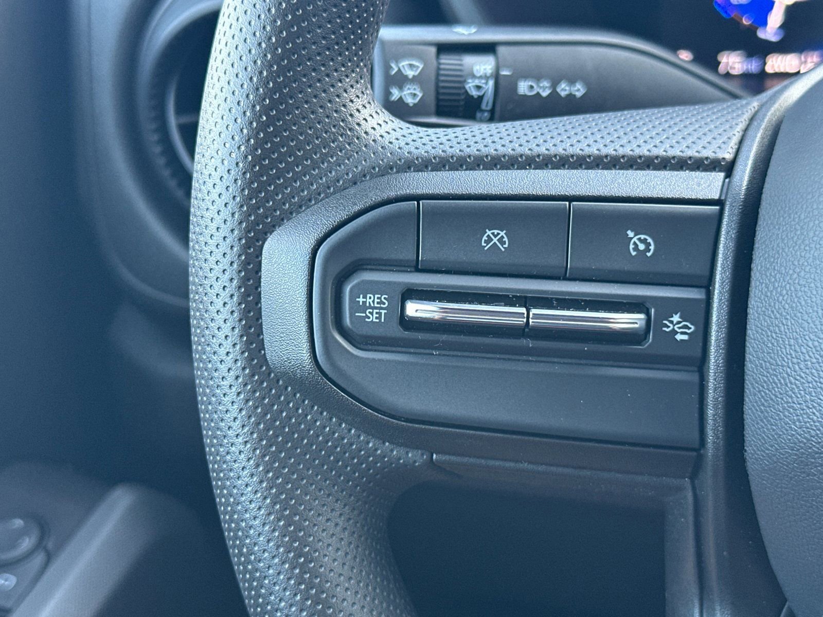 Used 2024 Chevrolet Colorado Trail Boss w/ Safety Package image 26