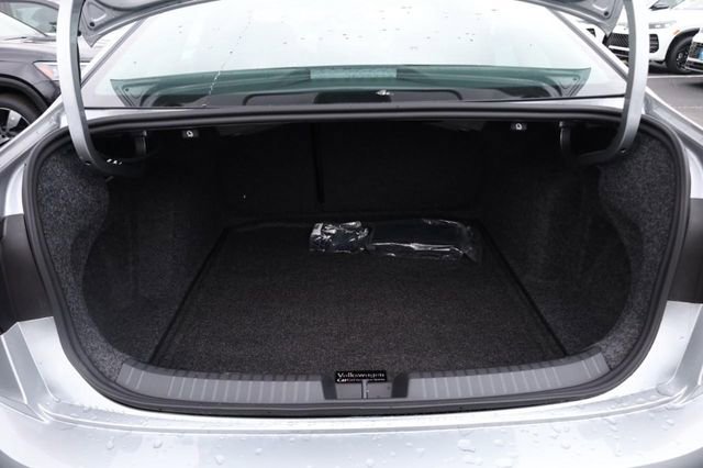 New 2026 Volkswagen Jetta SE image 7