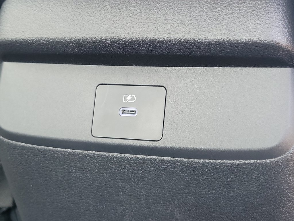 New 2027 Nissan Sentra SR w/ Floor Mat Package FWD image 14