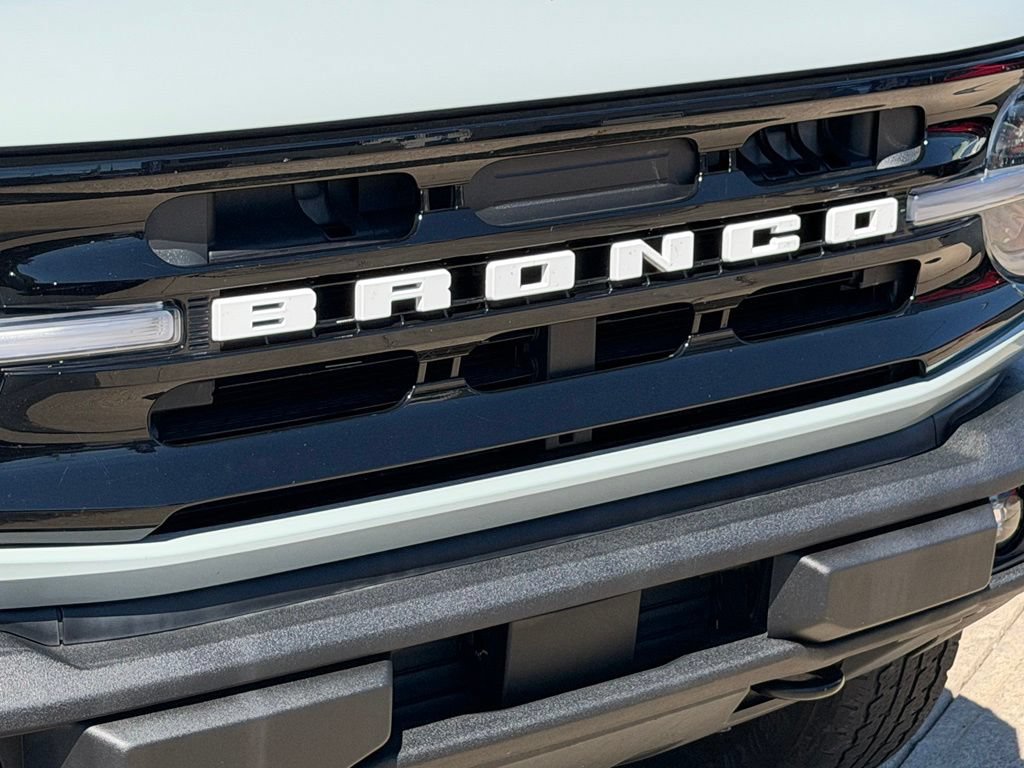 Used 2022 Ford Bronco Outer Banks AWD/4WD image 24