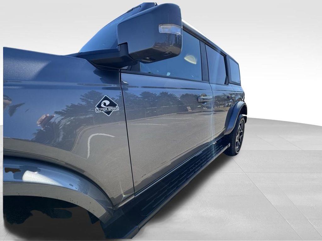 Used 2023 Ford Bronco Outer Banks image 14