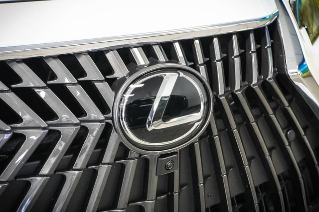Certified 2025 Lexus ES 300h w/ Accessory Package (Z2) FWD image 28