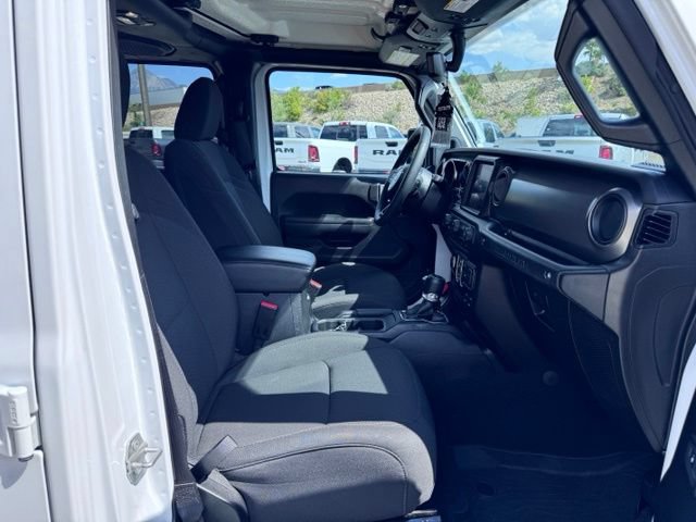 Used 2023 Jeep Wrangler Unlimited w/ Cold Weather Group AWD/4WD image 15