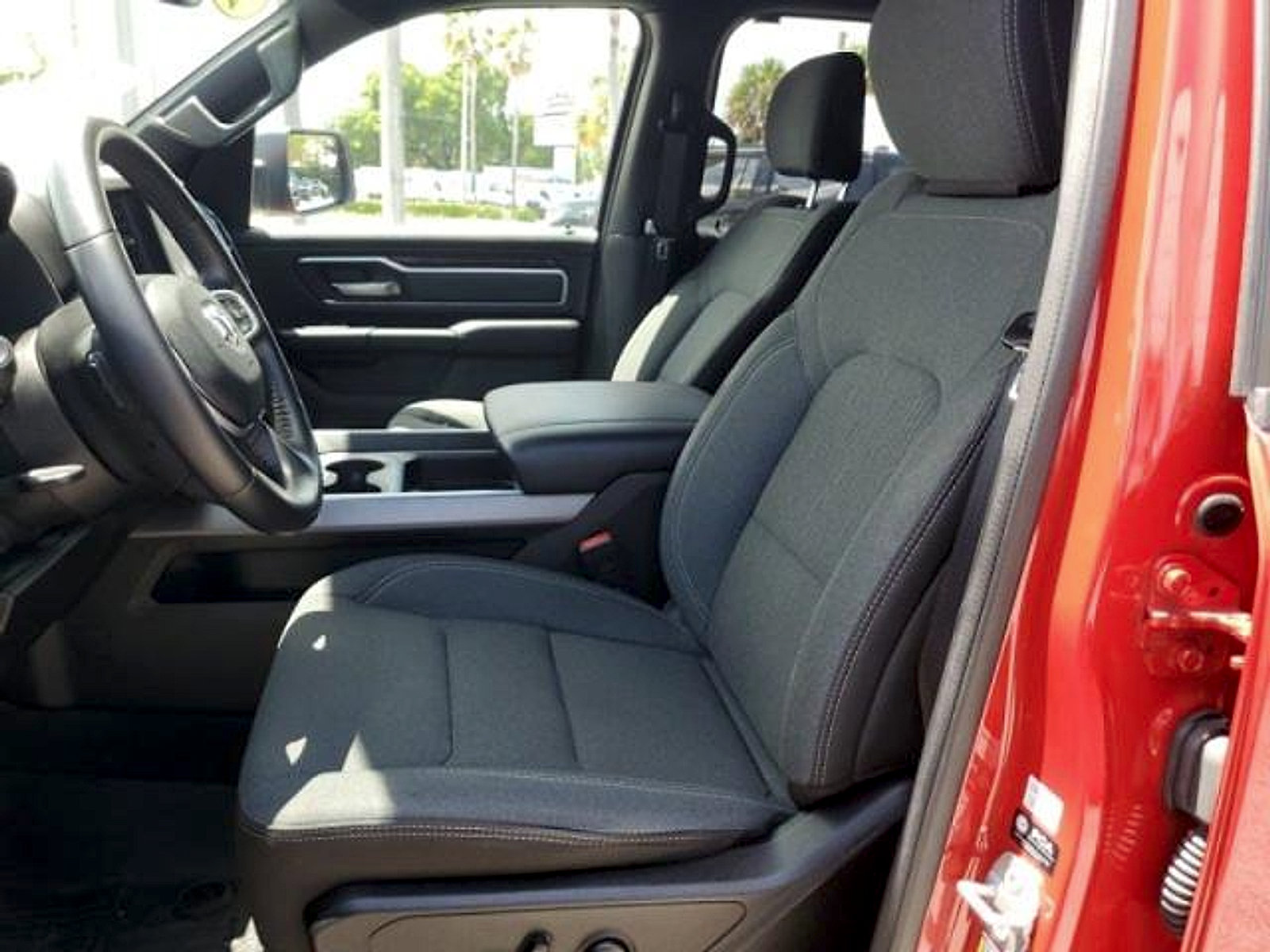 Used 2022 RAM 1500 Big Horn AWD/4WD image 23