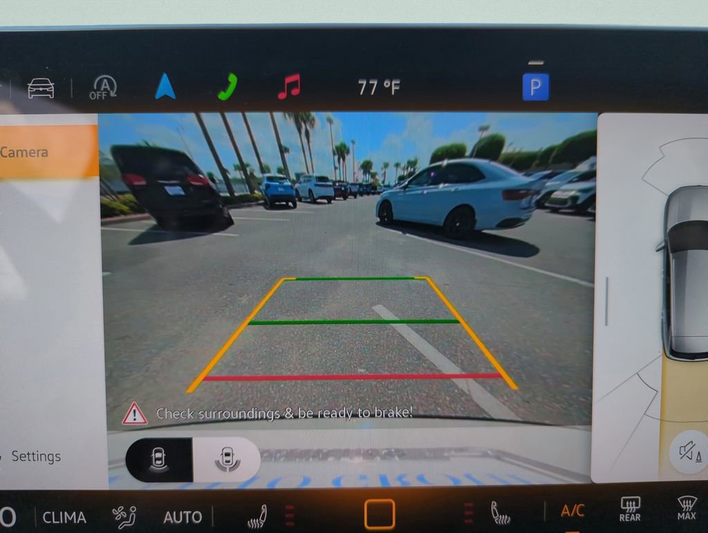 Certified 2025 Volkswagen Tiguan SE R-Line image 35