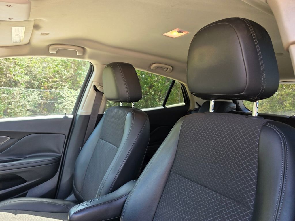 Used 2019 Buick Encore Sport Touring image 24