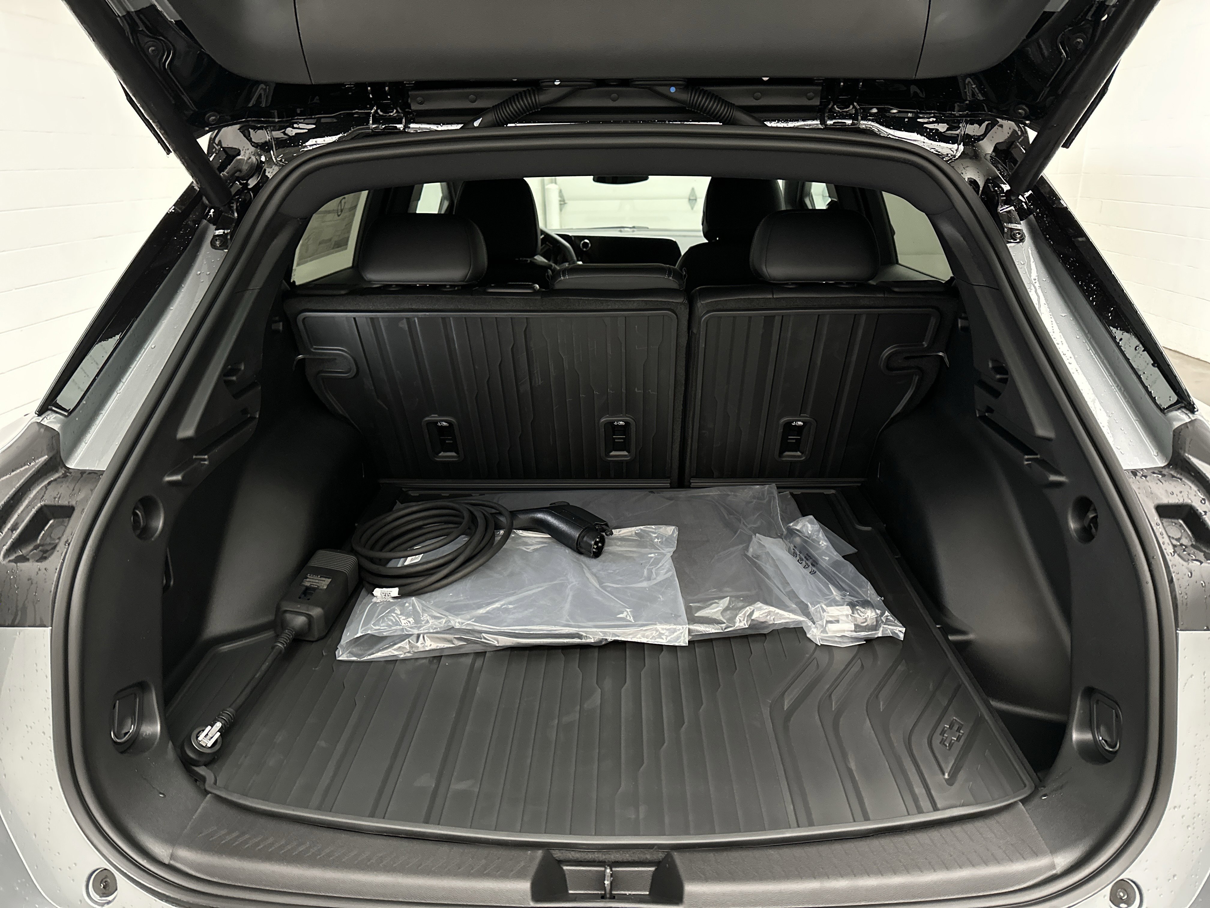 New 2026 Chevrolet Equinox EV RS image 14