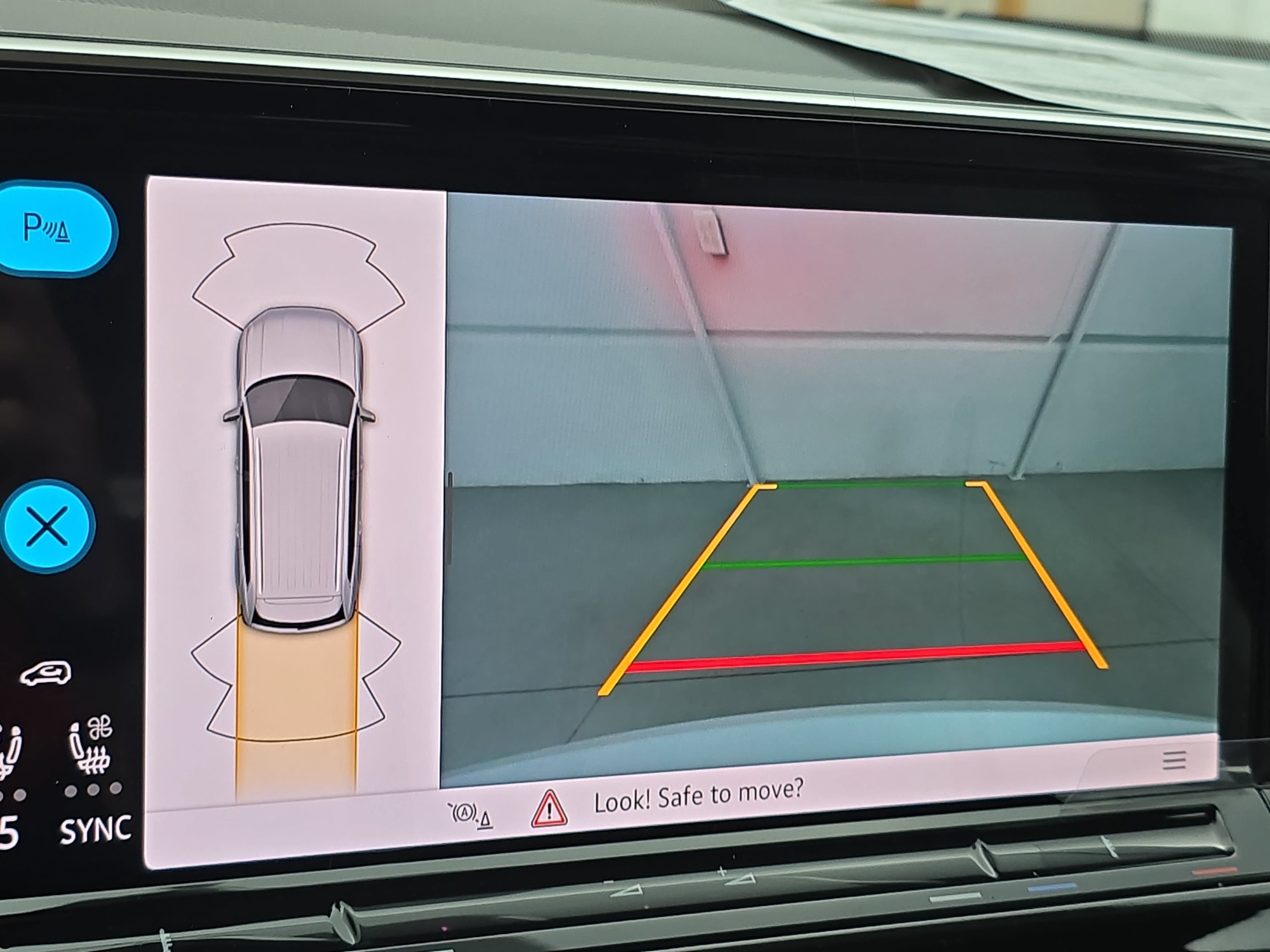 New 2026 Volkswagen Atlas SE FWD image 24