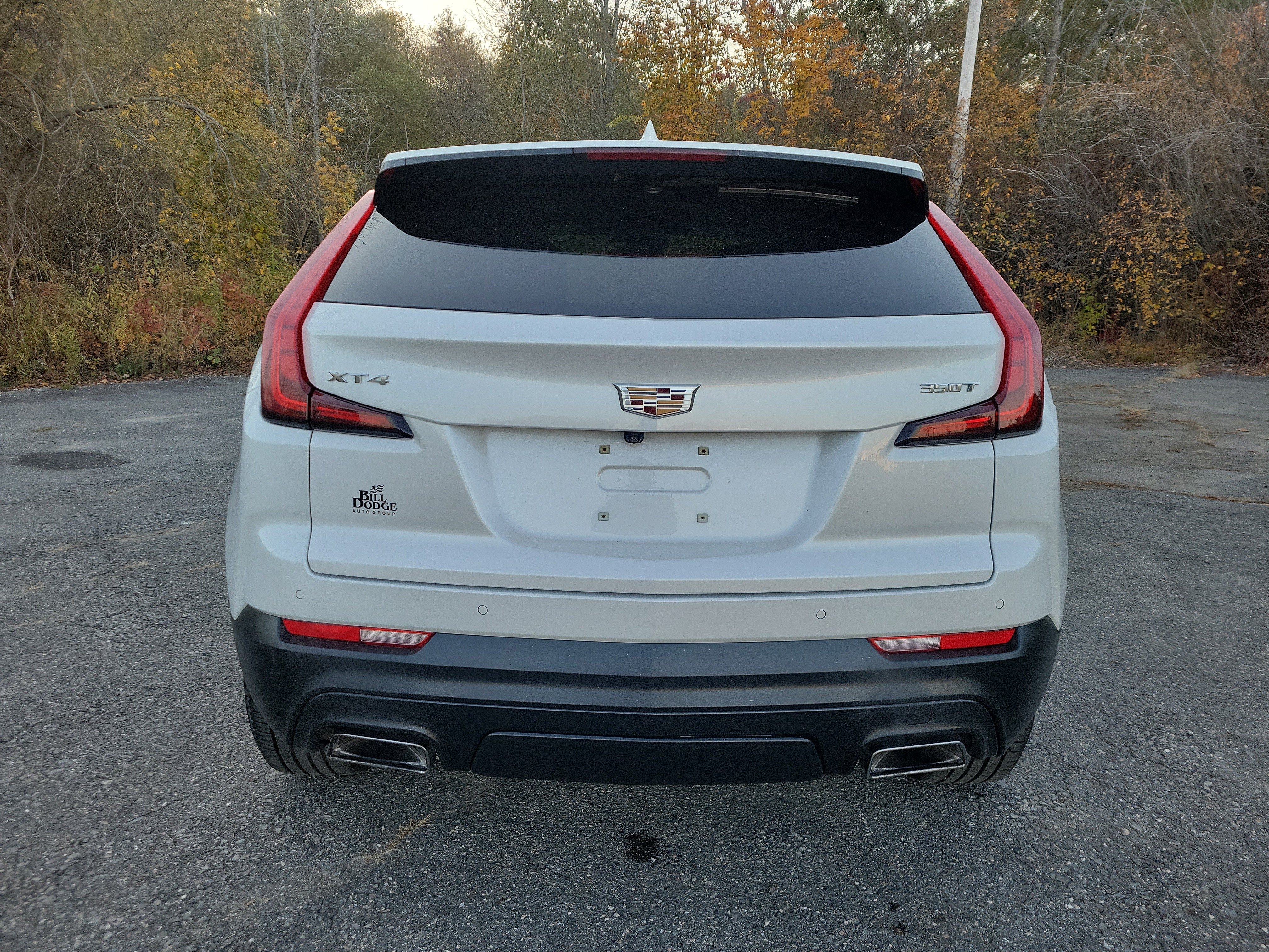 Used 2020 Cadillac XT4 Luxury w/ Cold Weather Package FWD image 6