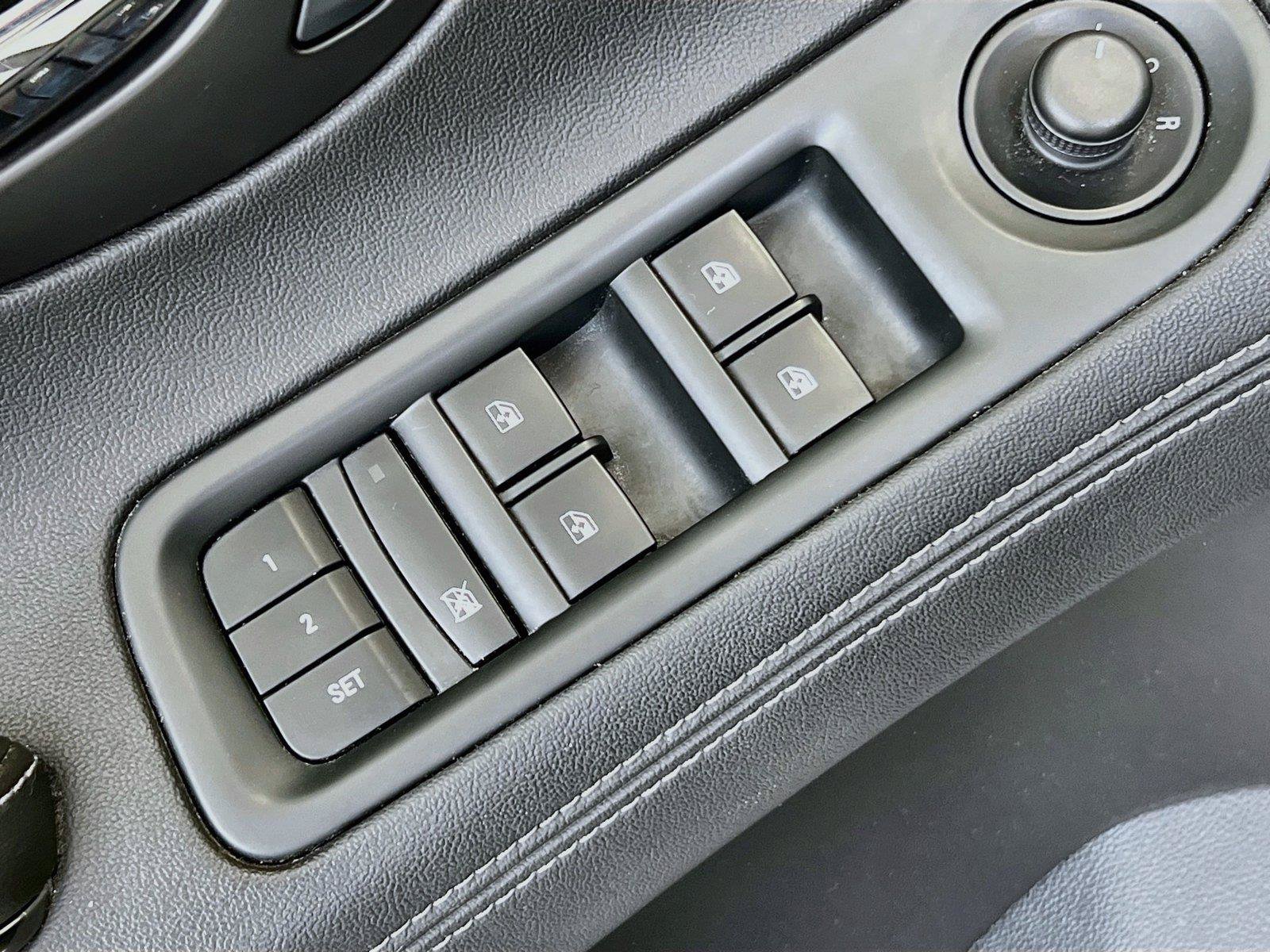 Used 2015 Buick LaCrosse Leather FWD image 20
