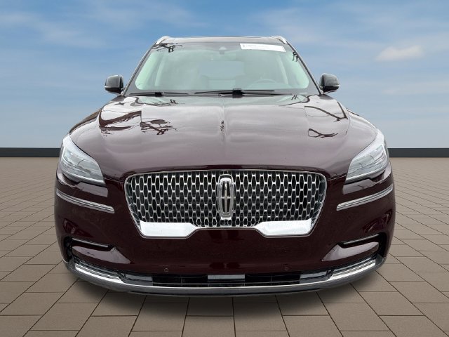 Used 2024 Lincoln Aviator AWD w/ Premium Package image 11