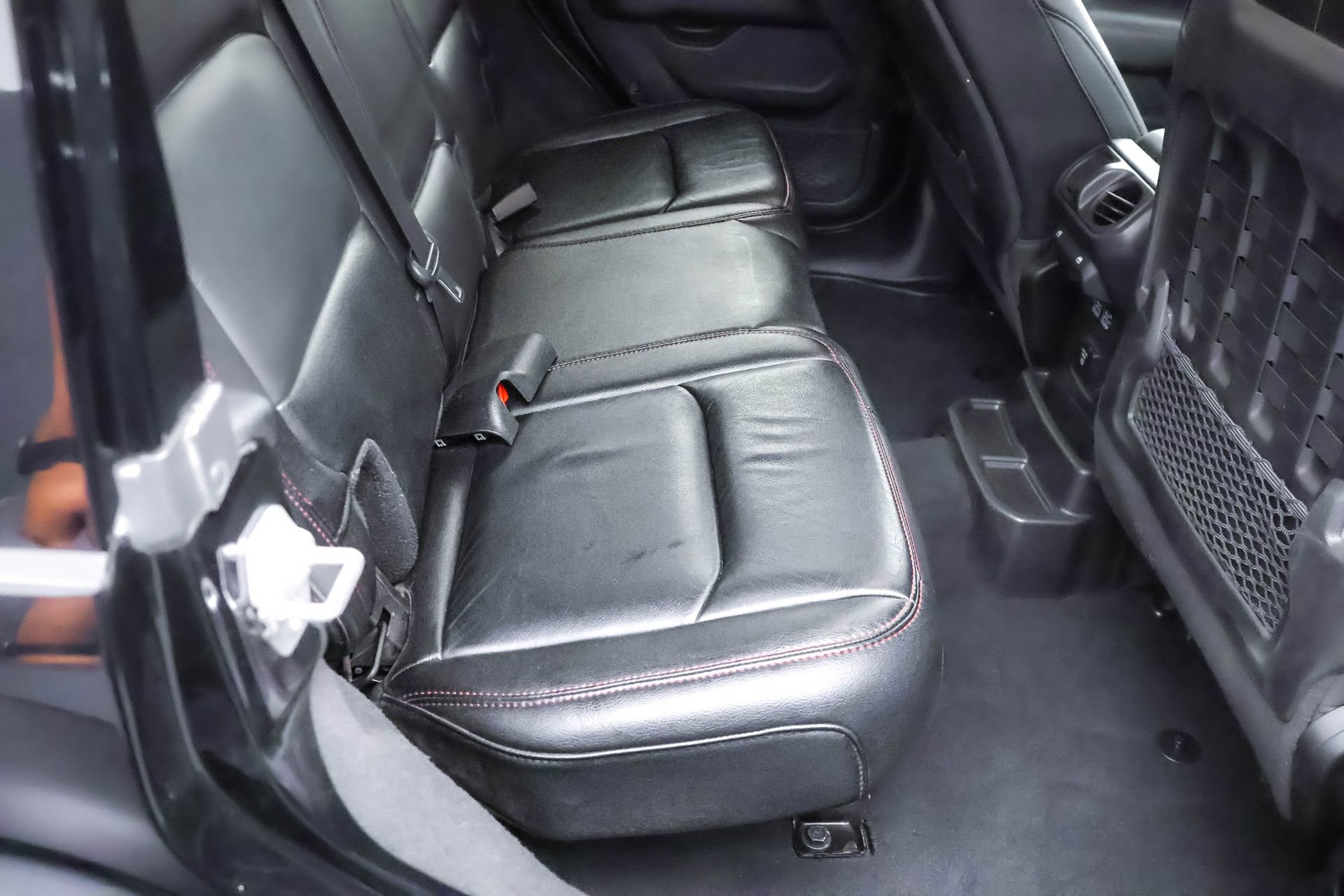 Used 2019 Jeep Wrangler Unlimited Rubicon w/ Dual Top Group image 30