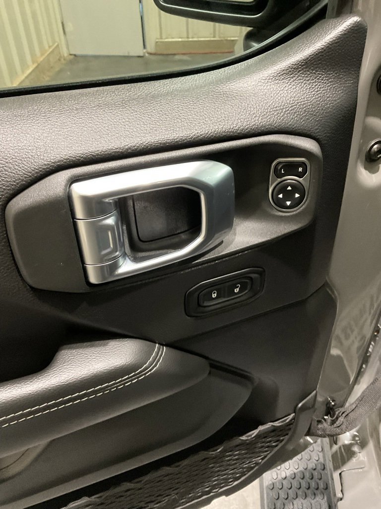 Used 2023 Jeep Wrangler Unlimited Sahara w/ Cold Weather Group image 7