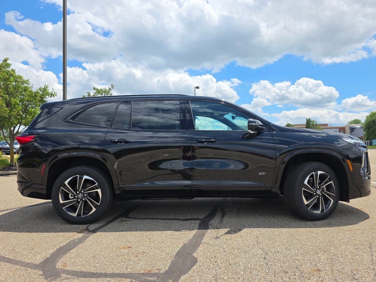 New 2026 Buick Enclave Sport Touring w/ Power Package AWD/4WD image 21
