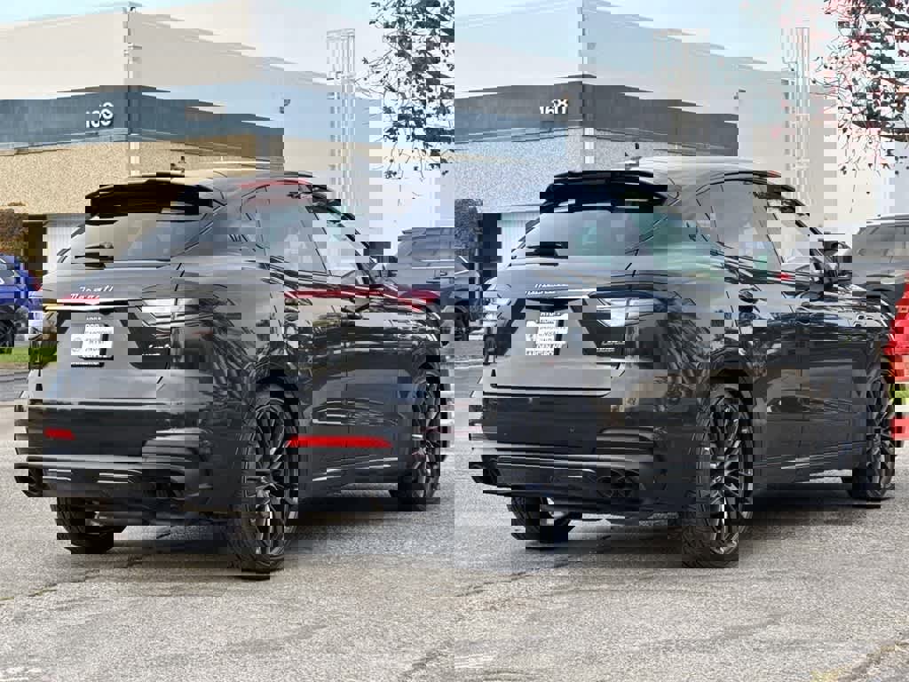 Used 2022 Maserati Levante Modena S image 4