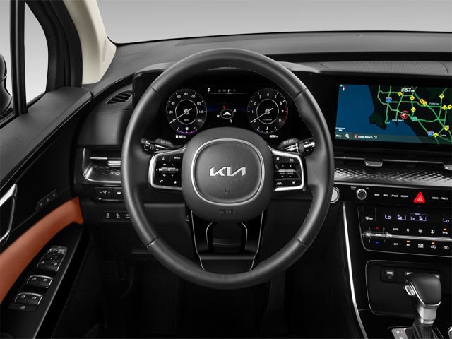 Used 2022 Kia Carnival SX Prestige FWD image 8