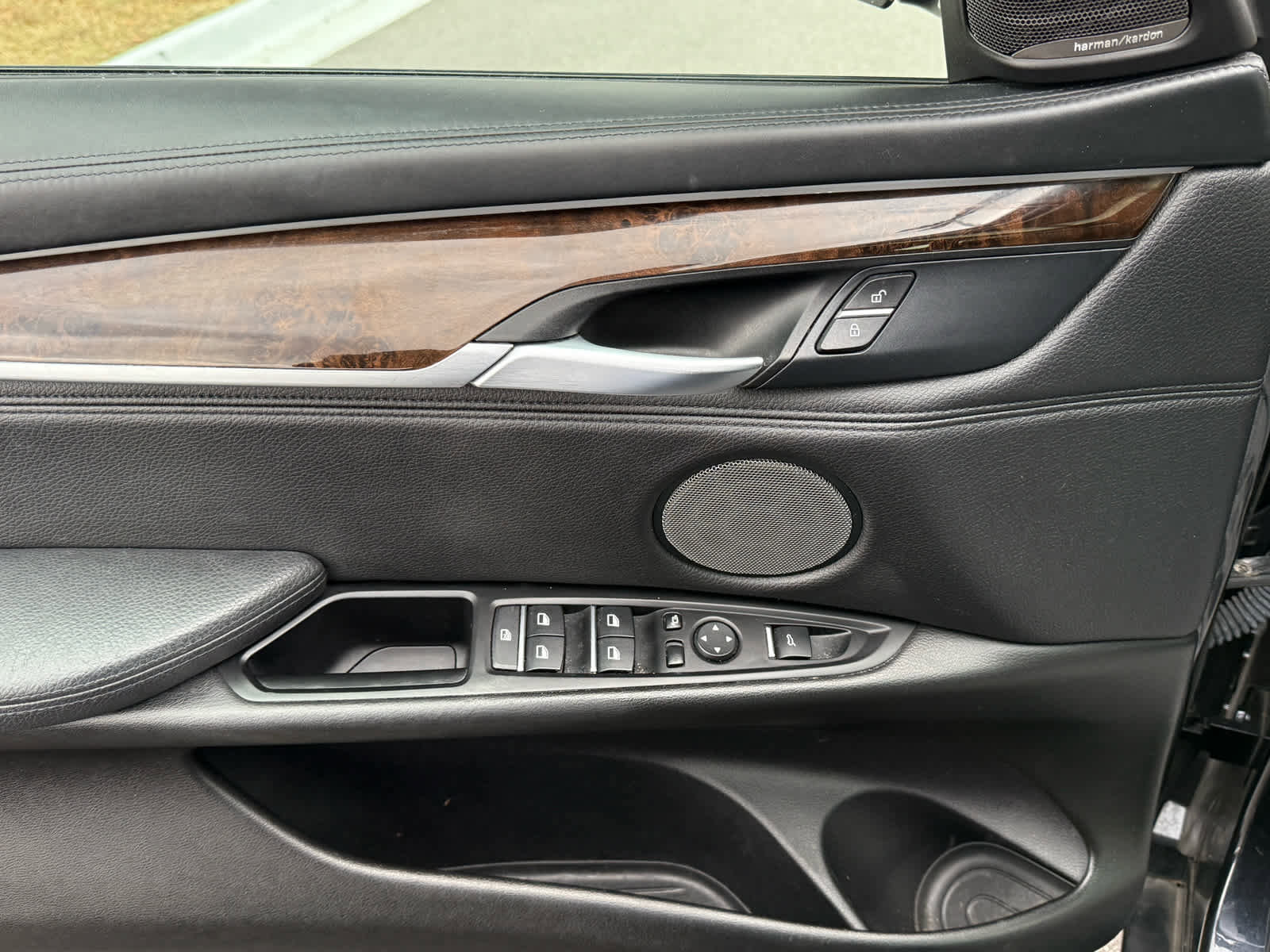 Used 2016 BMW X6 xDrive50i image 14