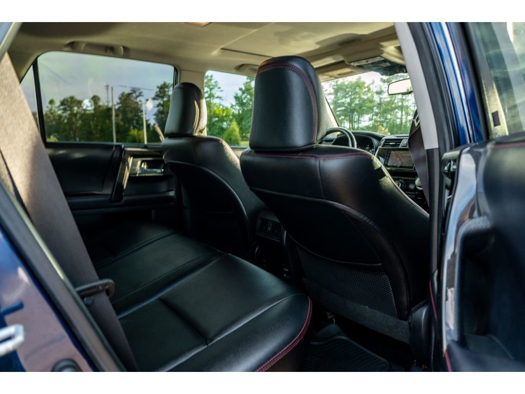 Used 2018 Toyota 4Runner TRD Off-Road Premium AWD/4WD image 17