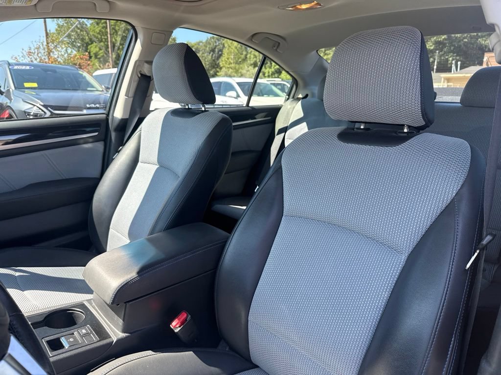 Used 2017 Subaru Legacy 2.5i Sport AWD/4WD image 15
