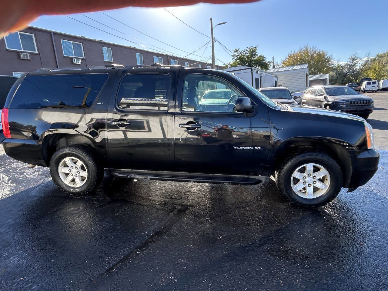 Used 2014 GMC Yukon XL SLT image 26