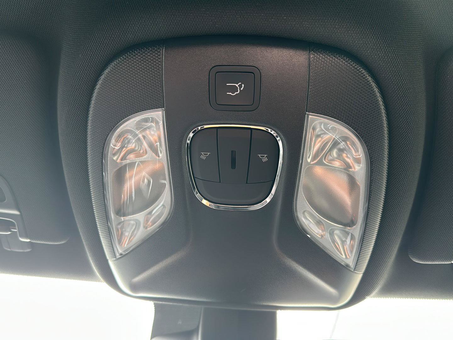New 2026 Jeep Compass Latitude AWD/4WD image 31